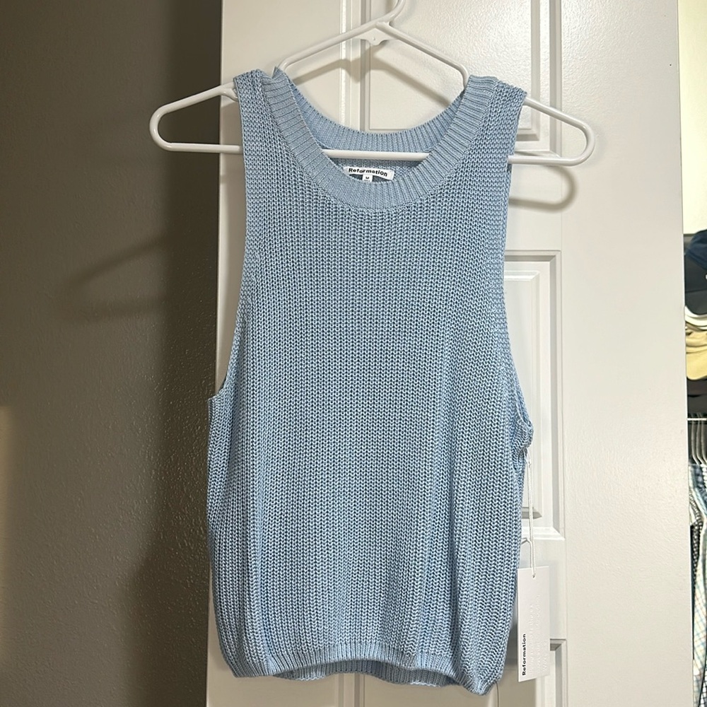 Reformation sweater tank size medium